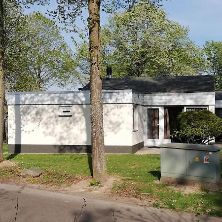 Rustige, Gelijkvloerse Vakantiewoning Met 2 Slaapkamers In Simpelveld, Zuid-Limburg Екстер'єр фото