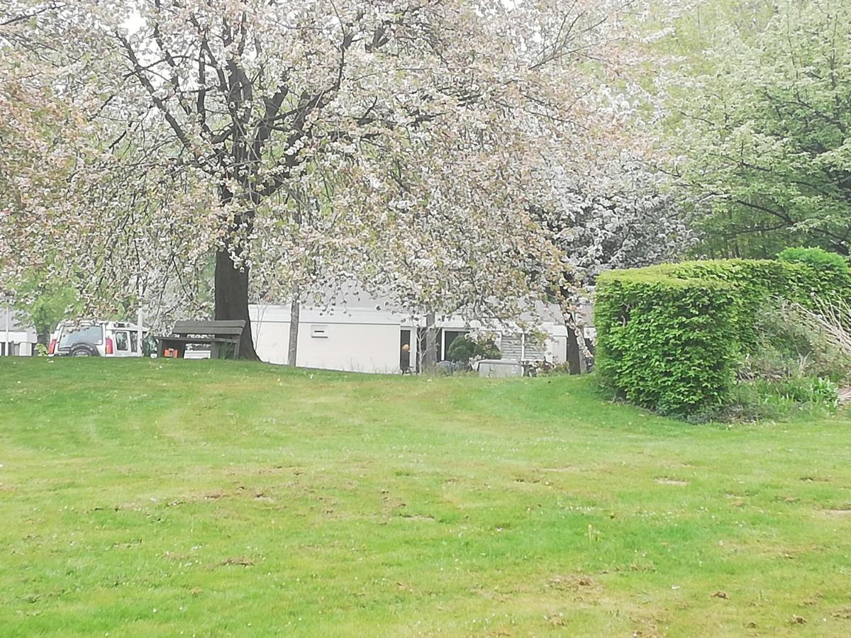 Rustige, Gelijkvloerse Vakantiewoning Met 2 Slaapkamers In Simpelveld, Zuid-Limburg Екстер'єр фото